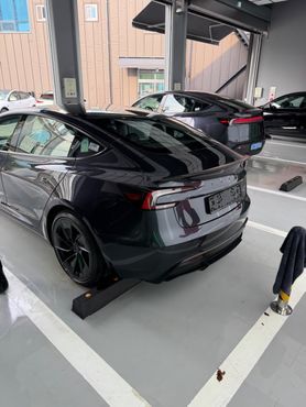 Tesla Model 3 Performance AWD — пробег 96 км — фото 3 из 5