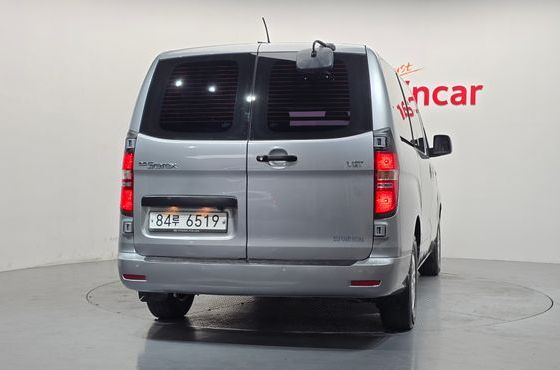 Hyundai Starex Van 3-Seater Smart — пробег 141 017 км — фото 4 из 5