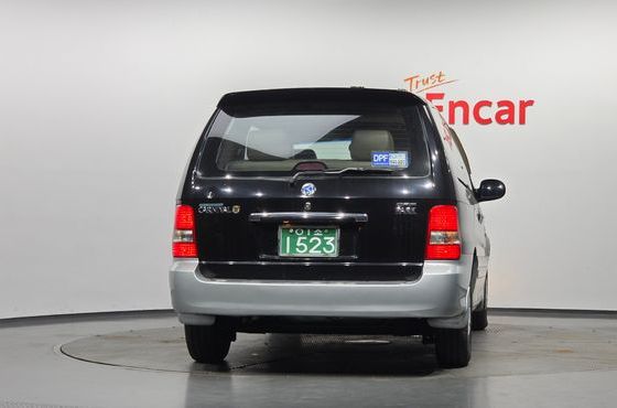 Kia Carnival 9-Seater Diesel Park — пробег 205 551 км — фото 4 из 5