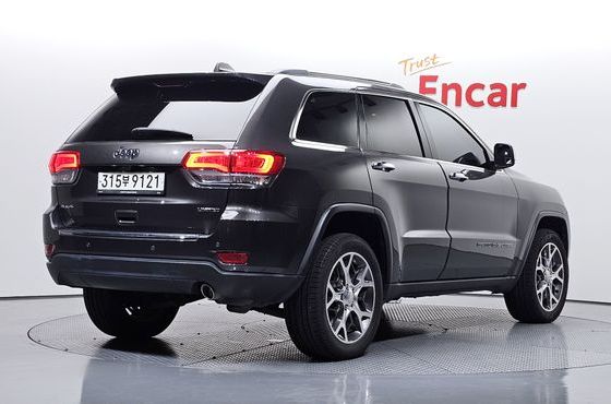 Jeep Cherokee 3.6 Limited WK2 — пробег 83 009 км — фото 2 из 5