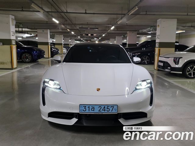 Porsche Taycan Turbo — пробег 58 000 км — фото 3 из 5