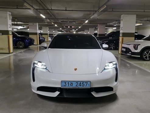 Porsche Taycan Turbo — пробег 58 000 км — фото 3 из 5