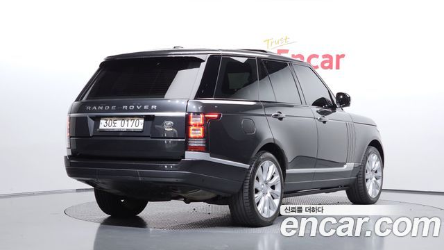 Land Rover Range Rover 5.0 SC Vogue SE — пробег 103 410 км — фото 2 из 5