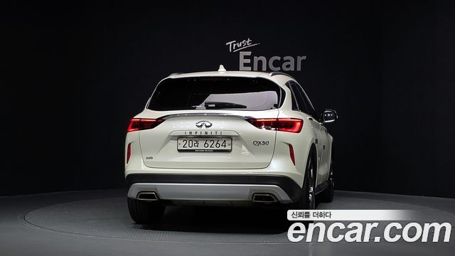 Infiniti QX50 2.0 Sensory AWD — пробег 76 454 км — фото 4 из 5