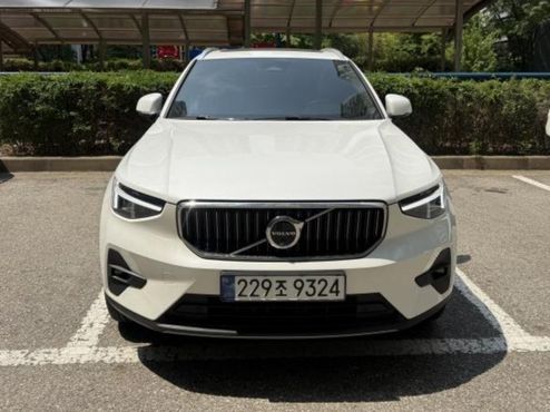 Volvo XC40 B4 Ultimate Bright — пробег 29 000 км — фото 1 из 5