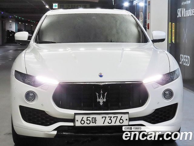 Maserati Levante из Кореи Encar