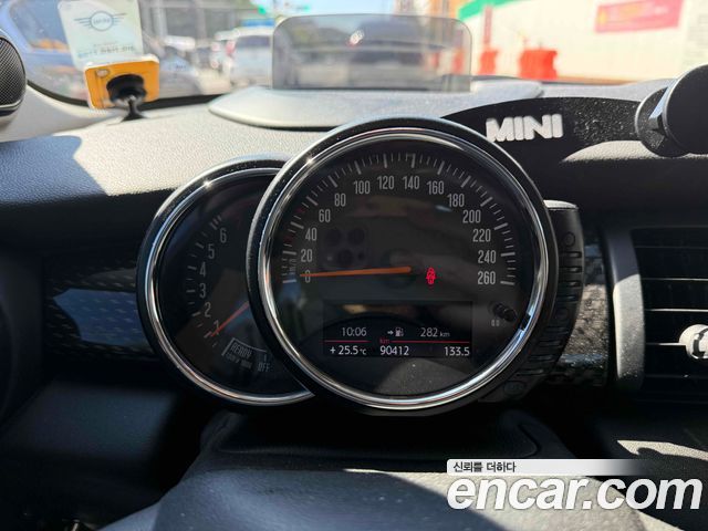 Mini Cooper Standard Third Generation — пробег 90 500 км — фото 5 из 5