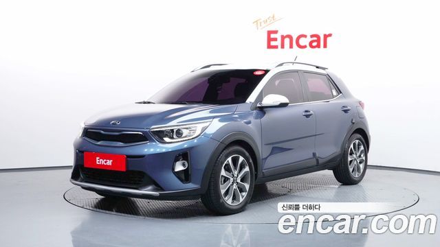 Kia Stonic из Кореи Encar