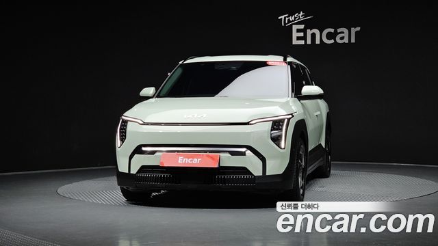 Kia EV3 Long Range 2WD Earth — пробег 6 746 км — фото 3 из 5