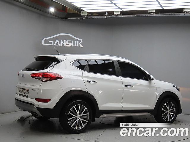 Hyundai Tucson Diesel 1.7 2WD Modern Fever — пробег 89 592 км — фото 4 из 5