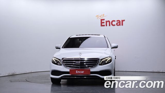 Mercedes-Benz E-Class из Кореи Encar