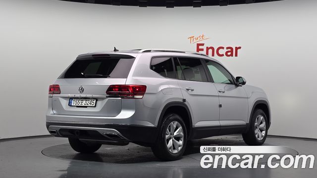 Volkswagen Atlas 3.6 — пробег 69 125 км — фото 2 из 5