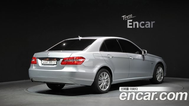 Mercedes-Benz E-Class из Кореи Encar