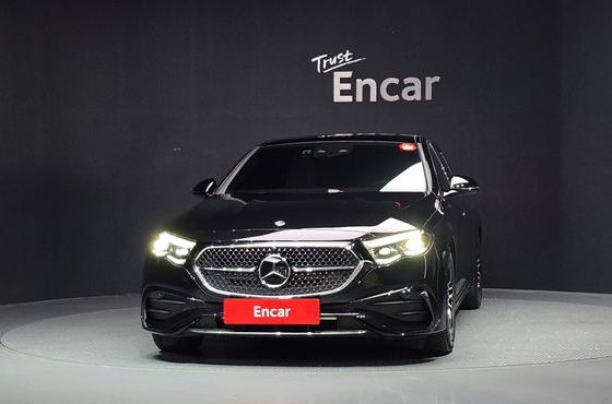 Mercedes-Benz E-Class E300 4MATIC AMG Line — пробег 8 981 км — фото 3 из 5
