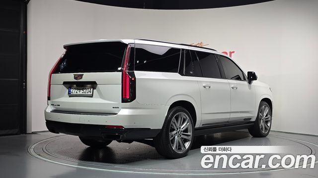 Cadillac Escalade 6.2 ESV ESV Sports Platinum — пробег 21 575 км — фото 2 из 5
