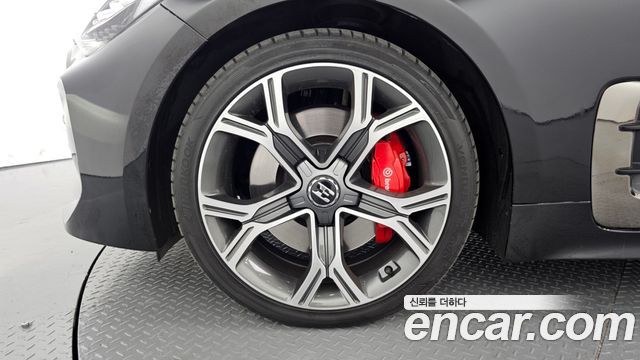 Kia Stinger из Кореи Encar