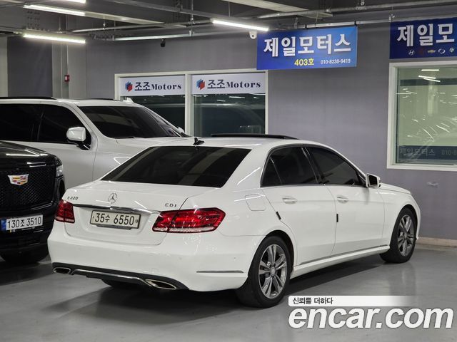 Mercedes-Benz E-Class E220 Bluetec Avantgarde — пробег 166 400 км — фото 5 из 5