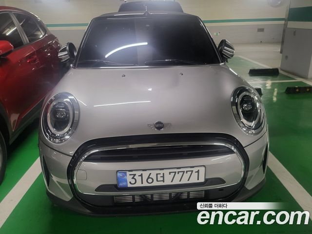 Mini Cooper Convertible Classic Third Generation — пробег 9 000 км — фото 1 из 5
