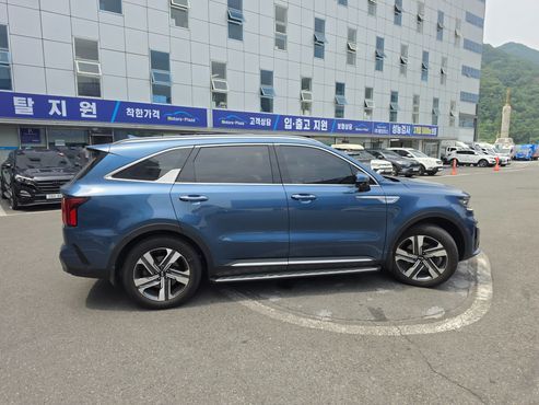 Kia Sorento HEV 1.6 4WD Signature — пробег 39 500 км — фото 4 из 5