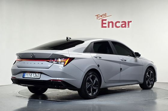 Hyundai AVANTE Inspiration — пробег 62 828 км — фото 2 из 5