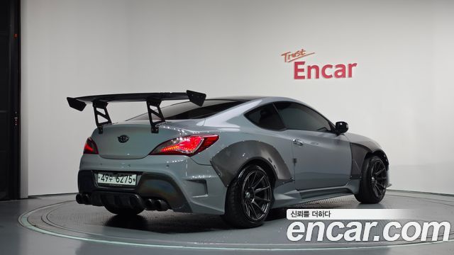 Hyundai Genesis из Кореи Encar