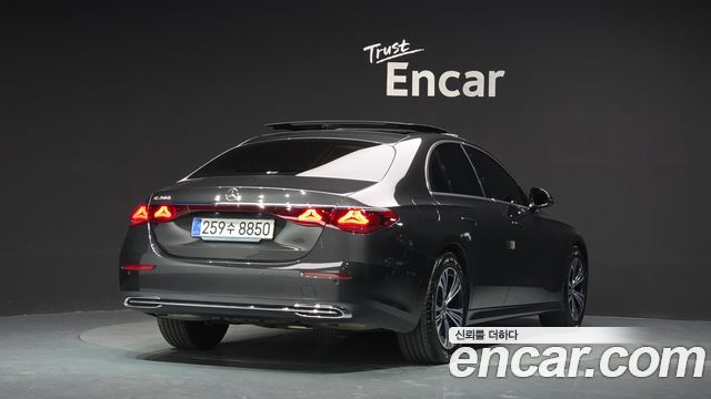 Mercedes-Benz E-Class из Кореи Encar