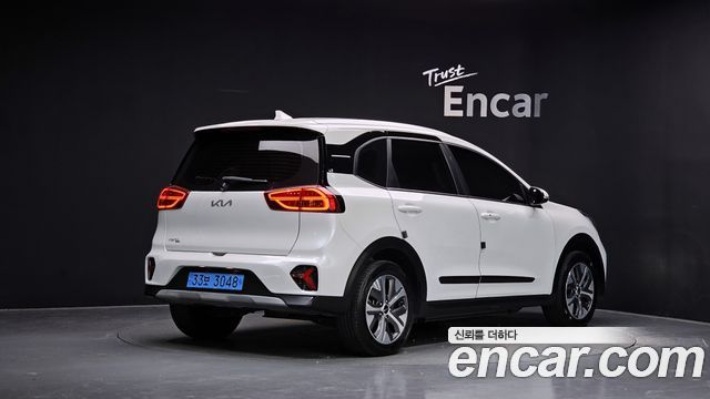 Kia Niro Air — пробег 125 089 км — фото 2 из 5