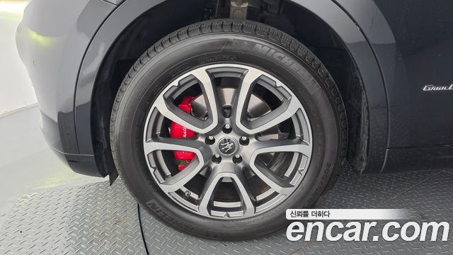 Maserati Levante из Кореи Encar