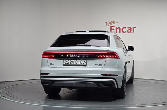 Audi Q8 50 TDI Quattro Premium — пробег 97 967 км — фото 4 из 5