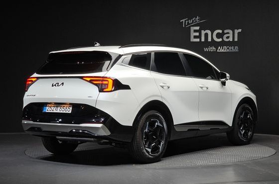 Kia Sportage HEV 1.6 2WD Signature — пробег 3 788 км — фото 2 из 5