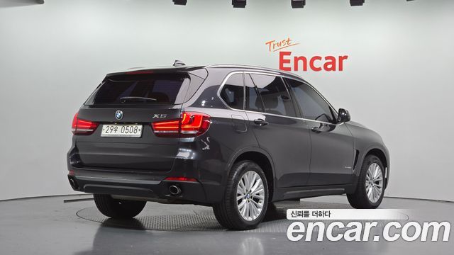 BMW X5 xDrive 30d — пробег 189 514 км — фото 2 из 5