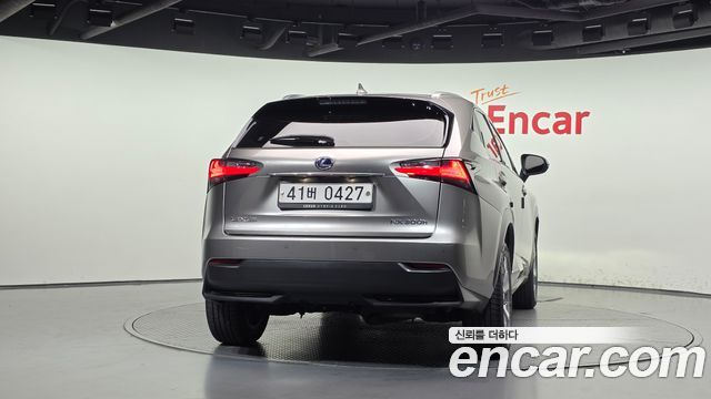 Lexus NX Supreme — пробег 226 352 км — фото 4 из 5