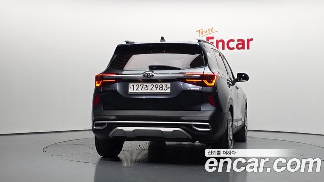 Kia Seltos из Кореи Encar