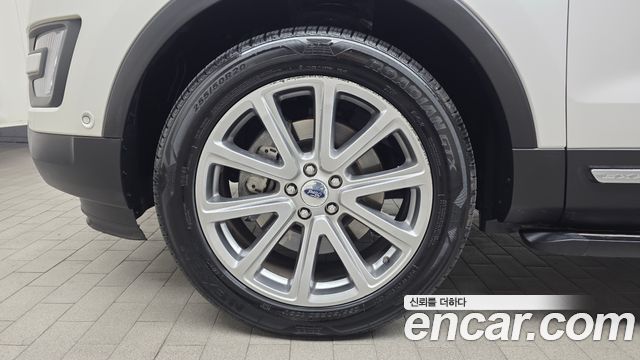 Ford Explorer 2.3 Limited 4WD 5th — пробег 57 960 км — фото 5 из 5