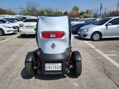 Renault (Samsung) Twizy Intens(2-seater) — пробег 3 050 км — фото 5 из 5