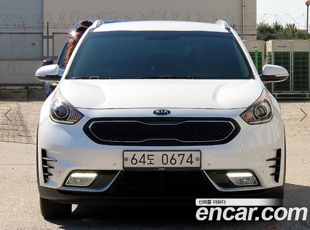 Kia Niro Noblesse — пробег 199 420 км — фото 3 из 5