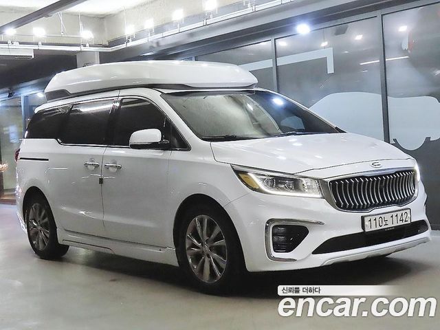 Kia Carnival Gasoline 7-Seater Hi-Limousine President — пробег 229 460 км — фото 1 из 5
