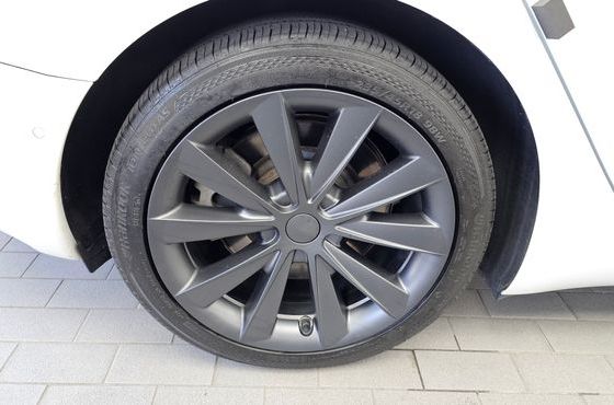 Tesla Model 3 Long Range AWD — пробег 90 330 км — фото 5 из 5