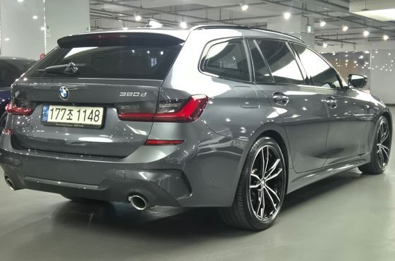 BMW 3-Series 320d Touring M Sport — пробег 101 060 км — фото 4 из 5