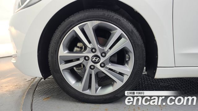Hyundai AVANTE 1.6 GDI Premium — пробег 90 588 км — фото 5 из 5