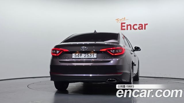 Hyundai Sonata 2.0 Smart — пробег 124 900 км — фото 4 из 5