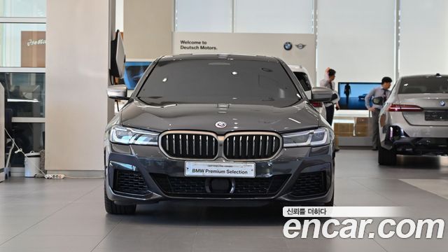 BMW 5-Series M550i xDrive — пробег 104 922 км — фото 3 из 5