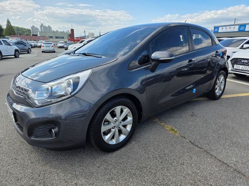 Kia pride 1.6 GDI Hatchback Luxury — пробег 57 437 км — фото 2 из 5