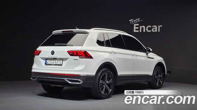 Volkswagen Tiguan 2.0 TDI 4-Motion Premium — пробег 94 604 км — фото 2 из 5