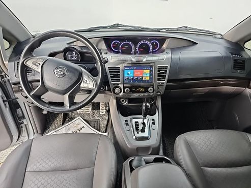 Ssangyong KORANDO 4WD TX 9-seater — пробег 94 272 км — фото 5 из 5