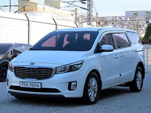 Kia Carnival 6-seater Wheelchair lift — пробег 183 373 км — фото 2 из 5