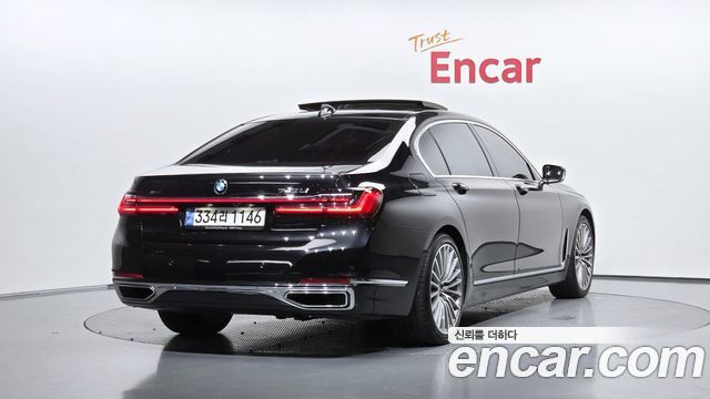 BMW 7-Series 740Li xDrive Design Pure Excellence — пробег 58 262 км — фото 2 из 5