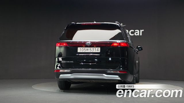 Kia Carnival из Кореи Encar