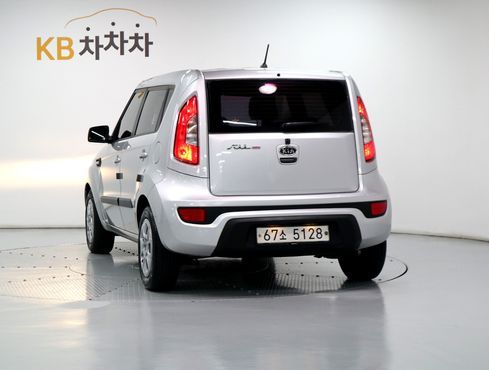 Kia Soul 1.6 GDI Deluxe Standard — пробег 103 958 км — фото 4 из 5