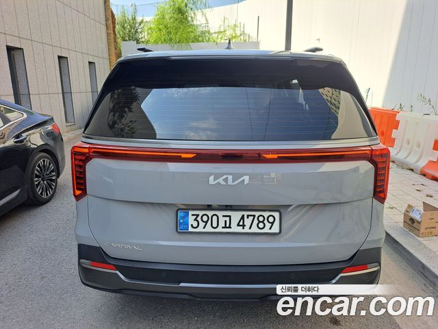 Kia Carnival Gasoline 9-Seater Gravity — пробег 45 206 км — фото 2 из 5